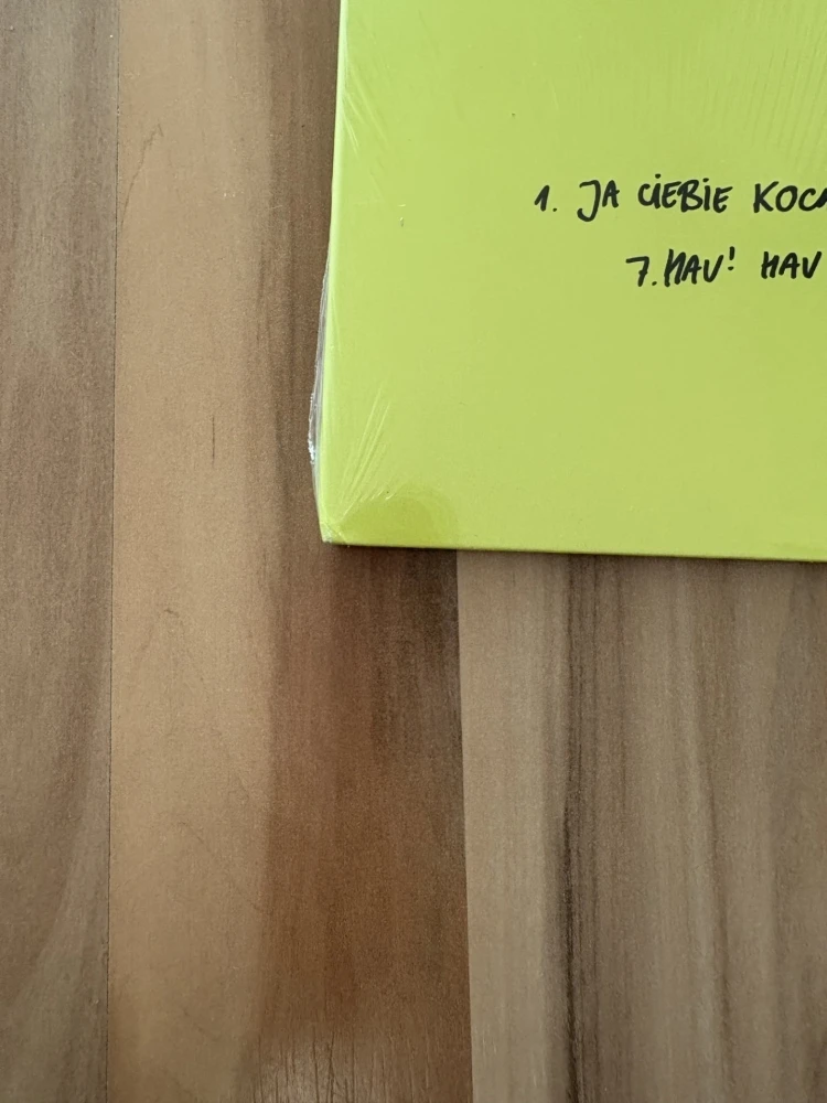 T.Love - Hau! Hau!, winyl(opis okładki)