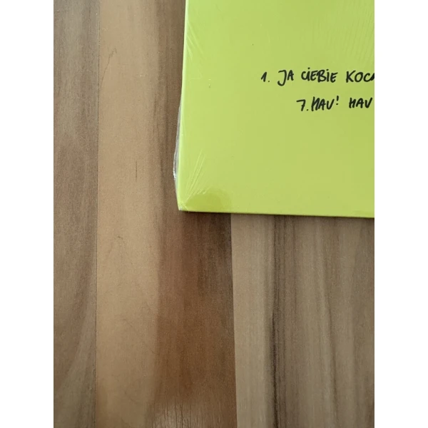 T.Love - Hau! Hau!, winyl(opis okładki)